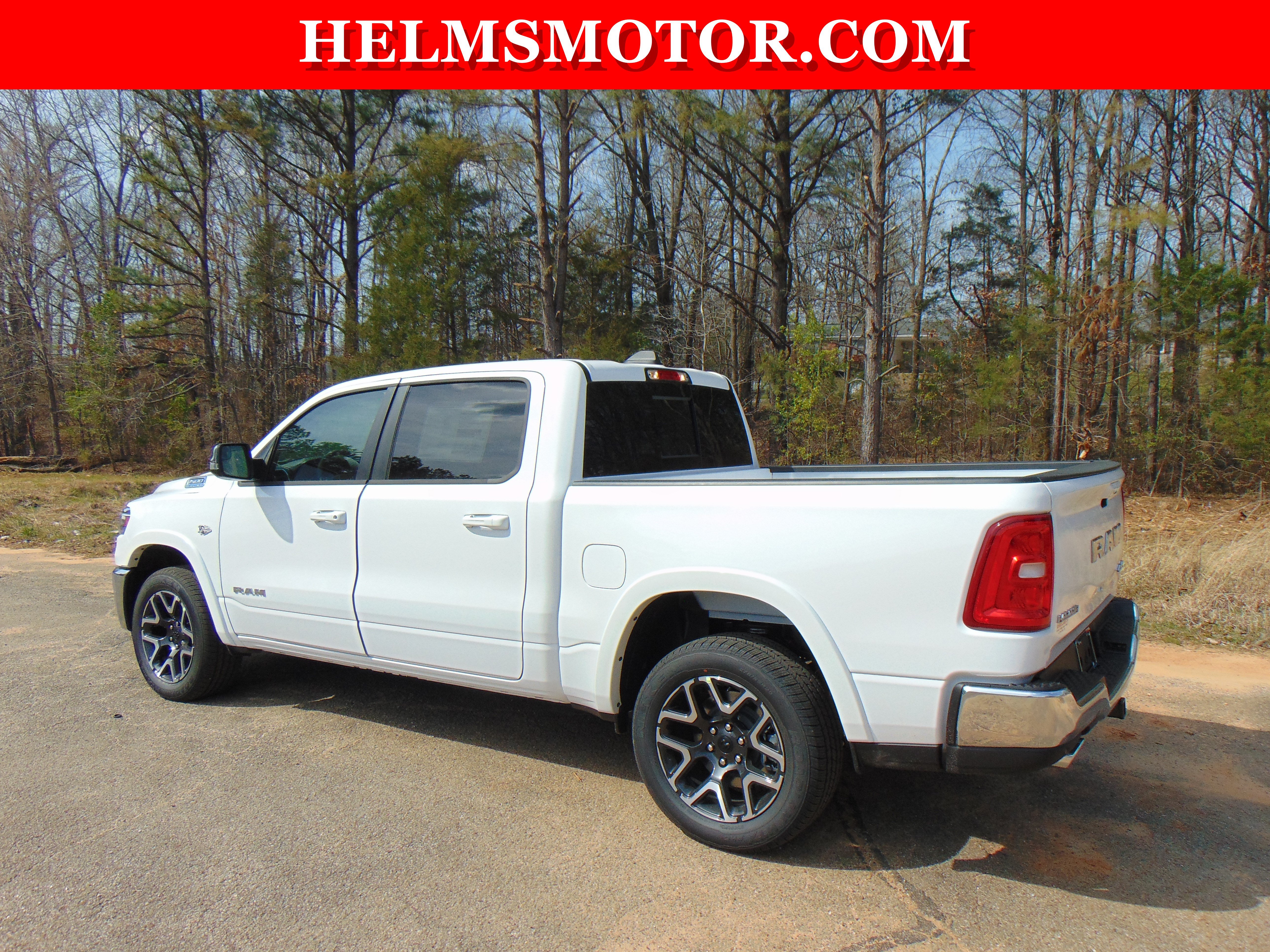New 2026 RAM 1500 Laramie AWD/4WD image 4