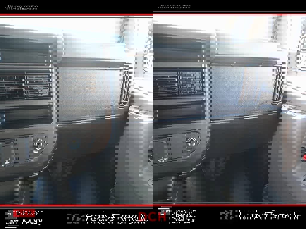 Used 2024 GMC Savana 2500 w/ Driver Convenience Package image 13