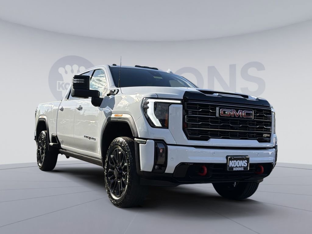 Used 2024 GMC Sierra 2500 AT4 w/ AT4 Premium Plus Package AWD/4WD image 10