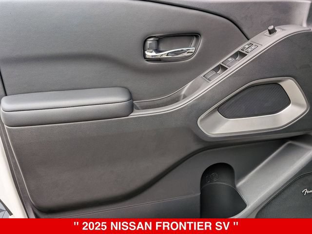New 2025 Nissan Frontier SV w/ SV Convenience Package AWD/4WD image 10