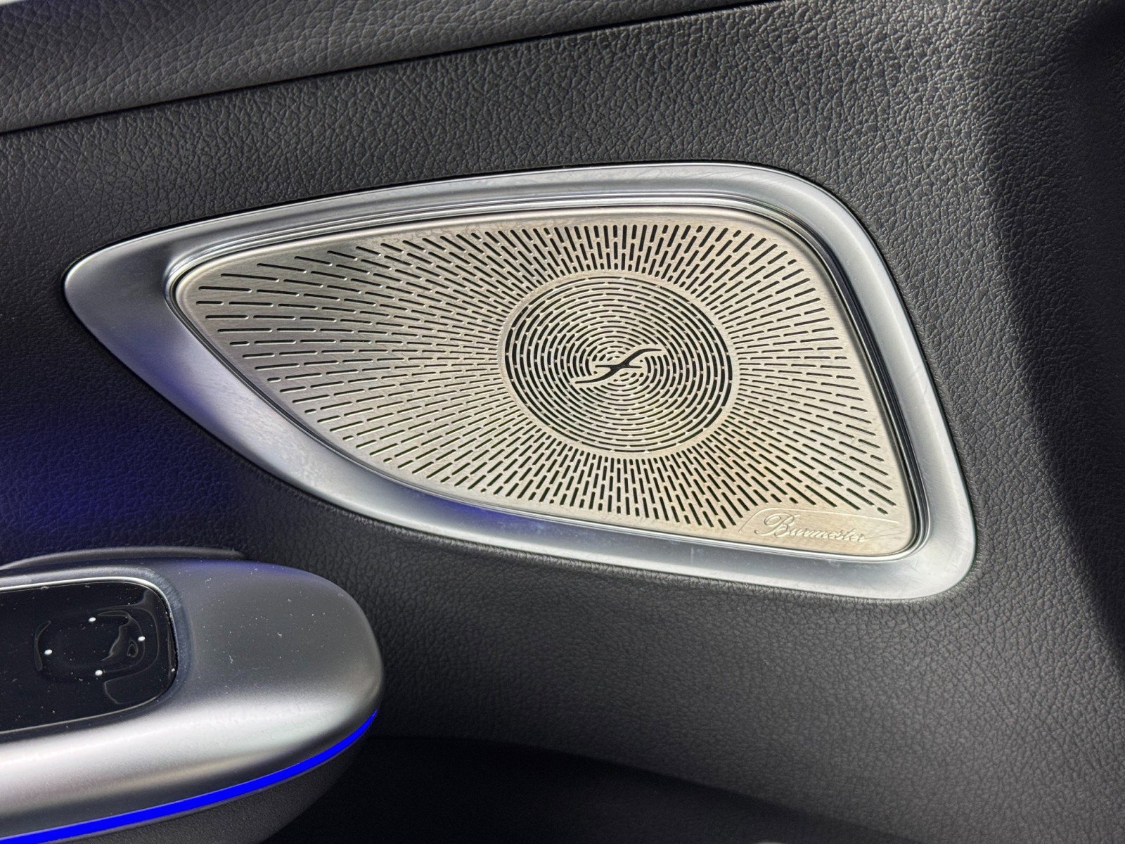 Used 2022 Mercedes-Benz C 300 4MATIC Sedan w/ Exclusive Trim Package image 18