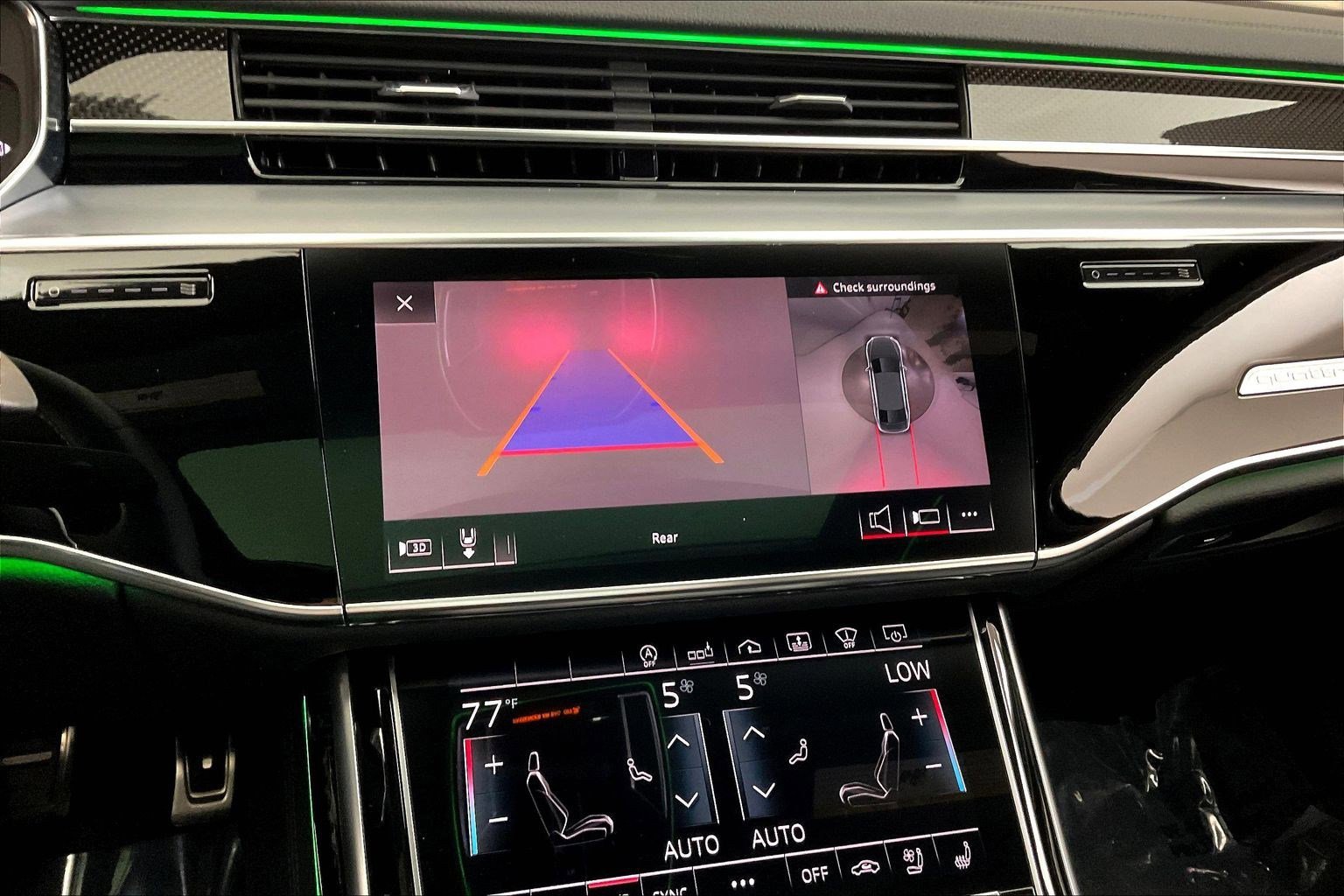 Used 2020 Audi S8 L image 14