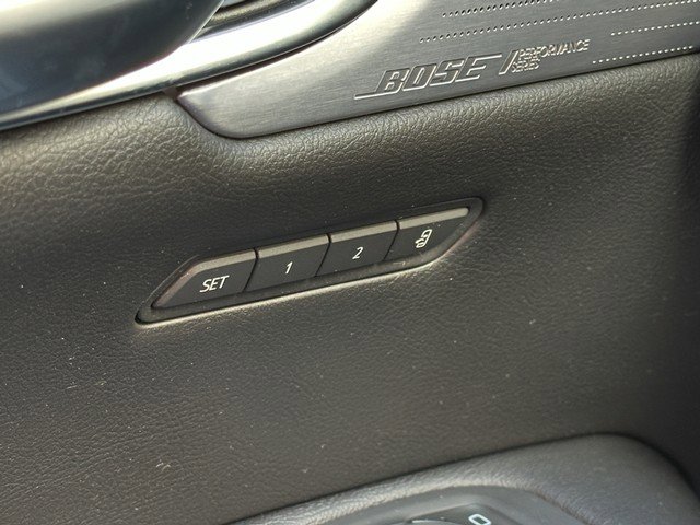 Certified 2025 Cadillac XT5 Premium Luxury image 24