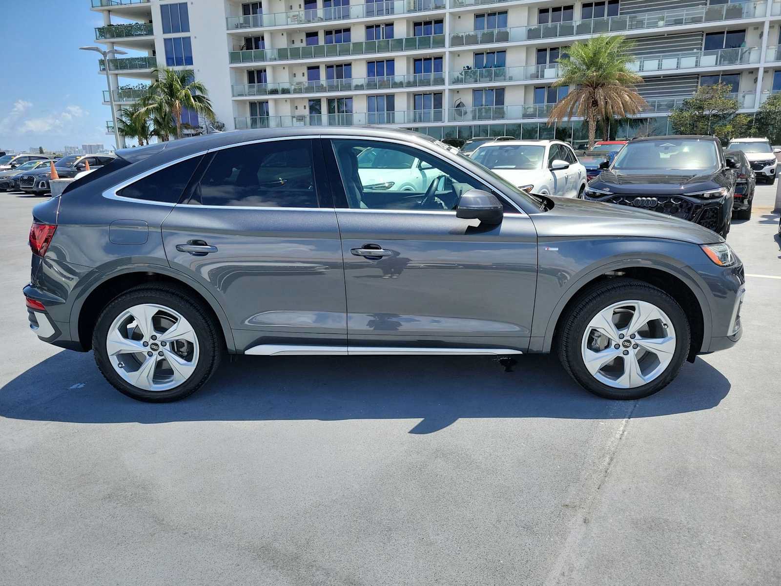 Certified 2025 Audi Q5 2.0T Premium AWD/4WD image 7