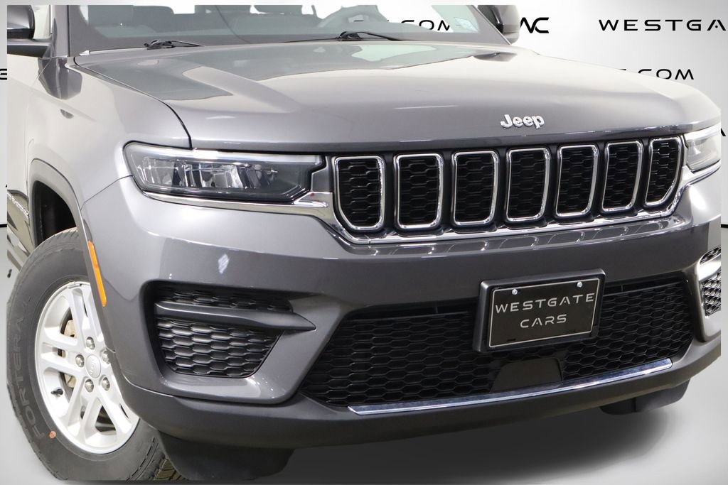 Used 2023 Jeep Grand Cherokee Laredo image 41