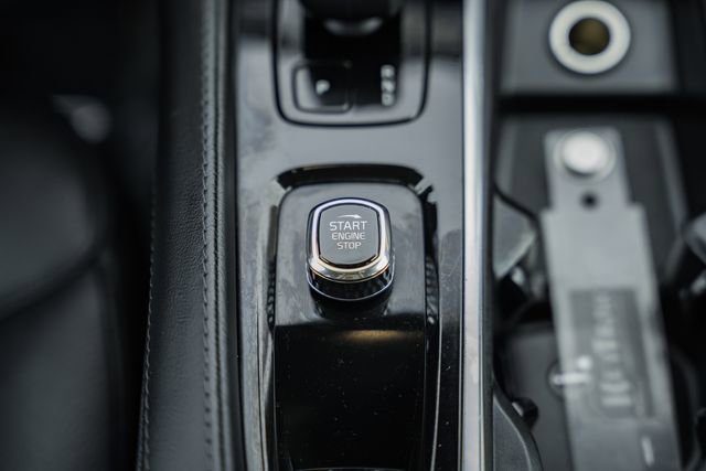 Used 2023 Volvo XC90 B6 Plus w/ Protection Package image 26