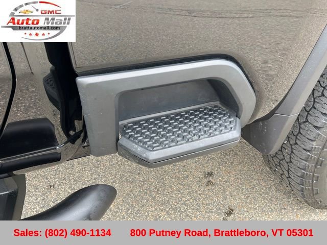 Used 2024 Chevrolet Silverado 2500 LTZ w/ LTZ Plus Package image 32