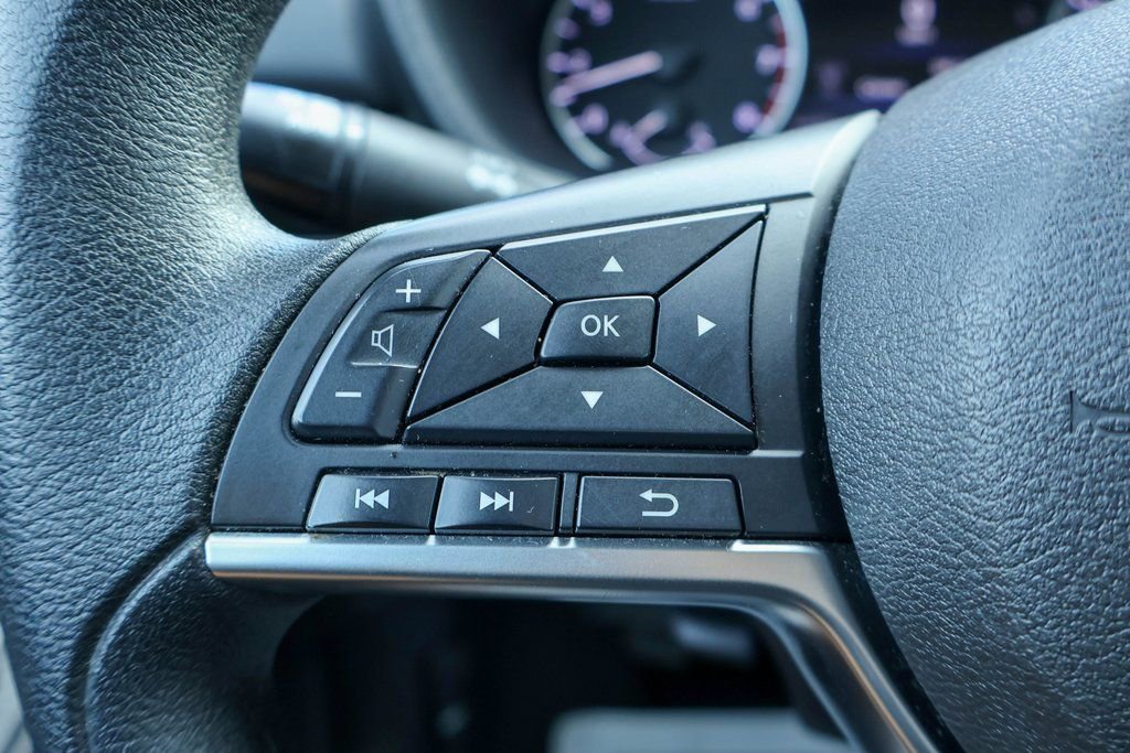 Used 2023 Nissan Sentra SV image 12