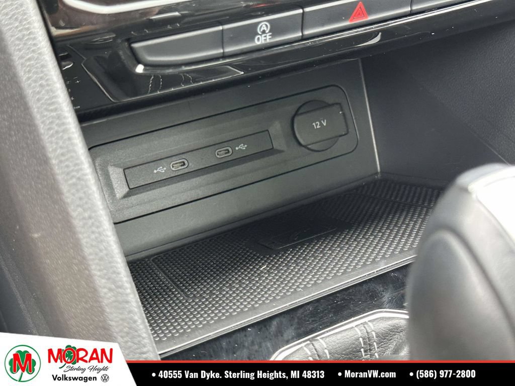 Certified 2023 Volkswagen Atlas Cross Sport SE w/ Panoramic Sunroof Package AWD/4WD image 29