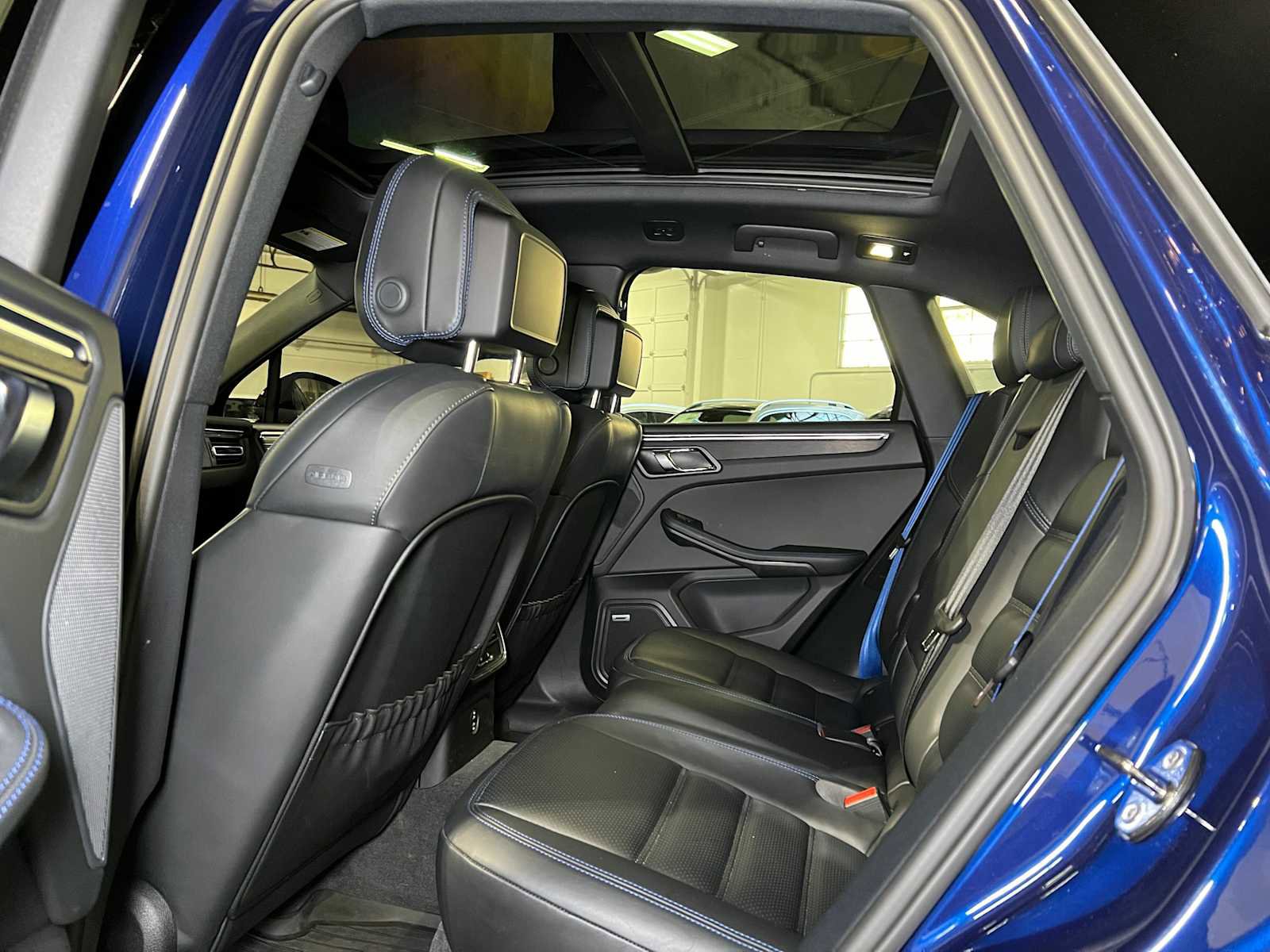 Used 2024 Porsche Macan GTS image 19