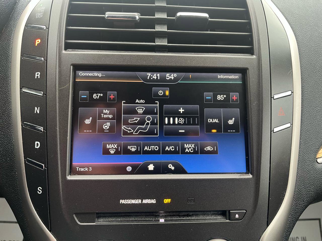 Used 2015 Lincoln MKC AWD w/ Equipment Group 101A Select image 18