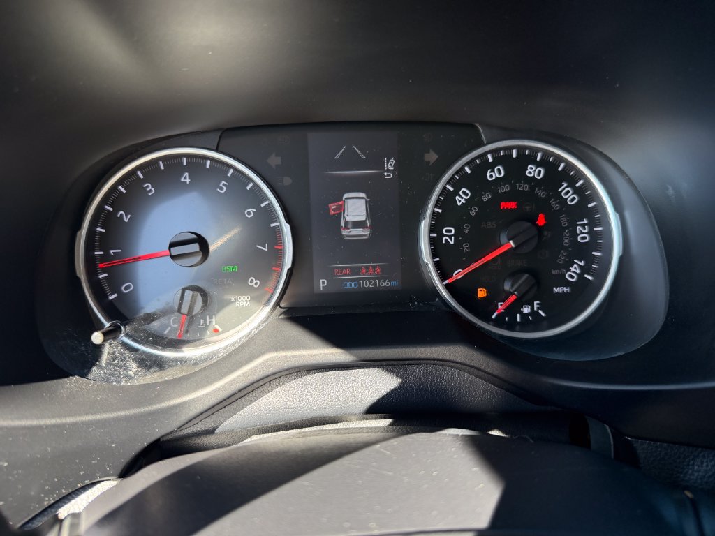 Used 2021 Toyota RAV4 XLE AWD/4WD image 24