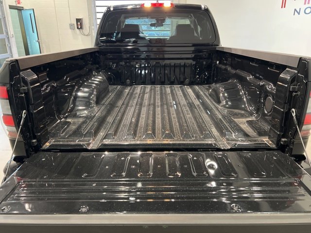 Used 2025 Nissan Frontier SV image 26