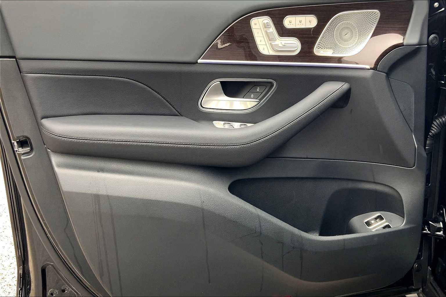 New 2025 Mercedes-Benz GLE 450e GLE 450e image 14