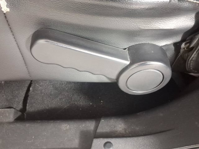 Used 2012 Jeep Wrangler Unlimited Rubicon AWD/4WD image 14