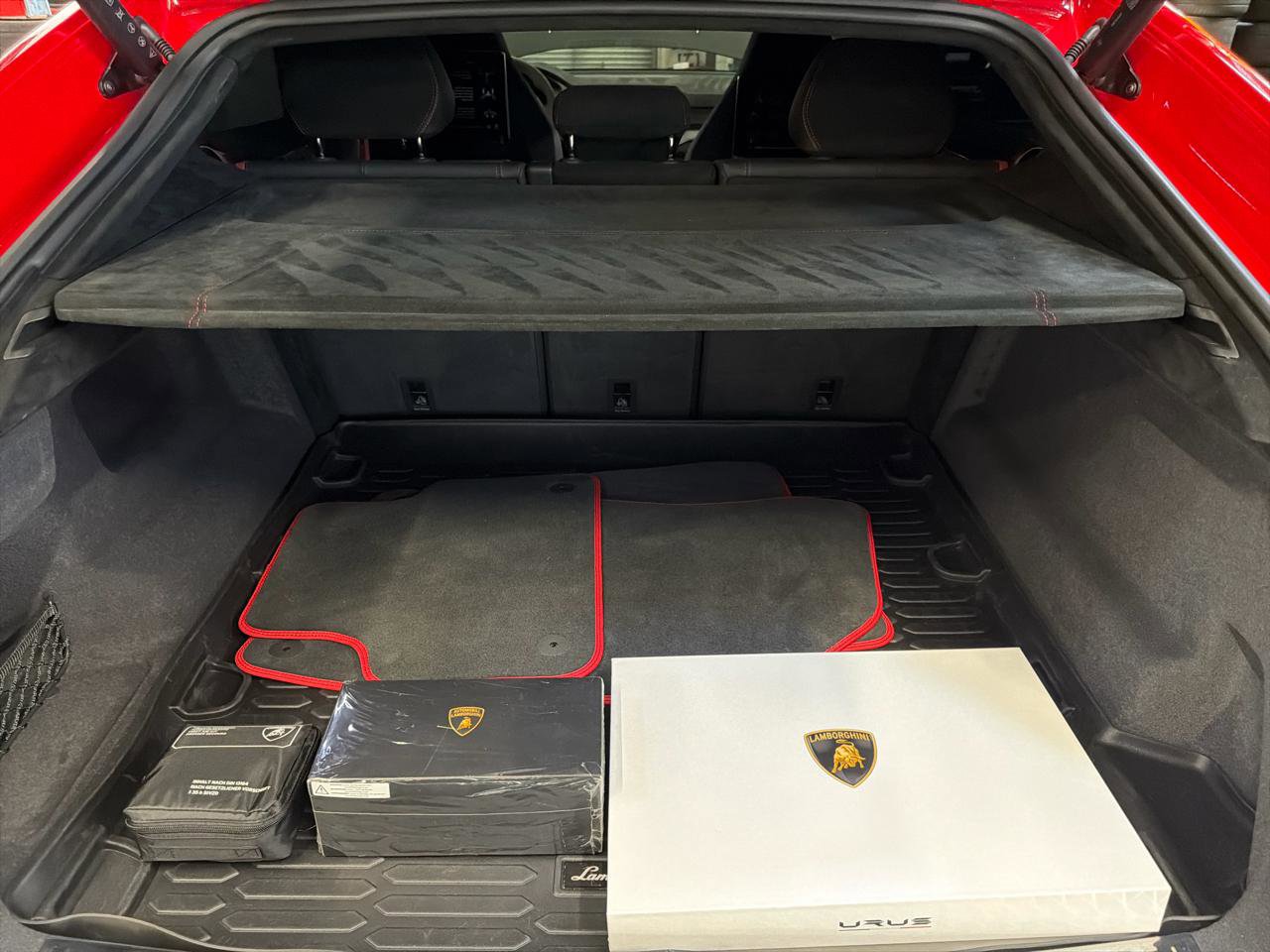 Used 2024 Lamborghini Urus Performante image 37