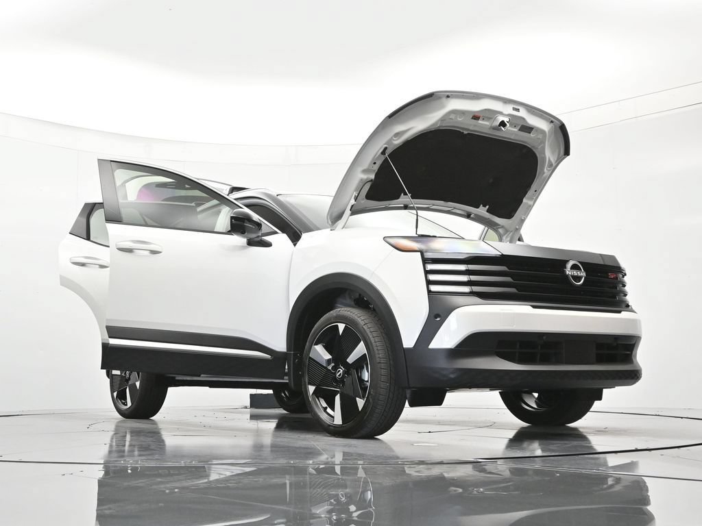 New 2026 Nissan Kicks SR w/ Cold Weather Package FWD image 49
