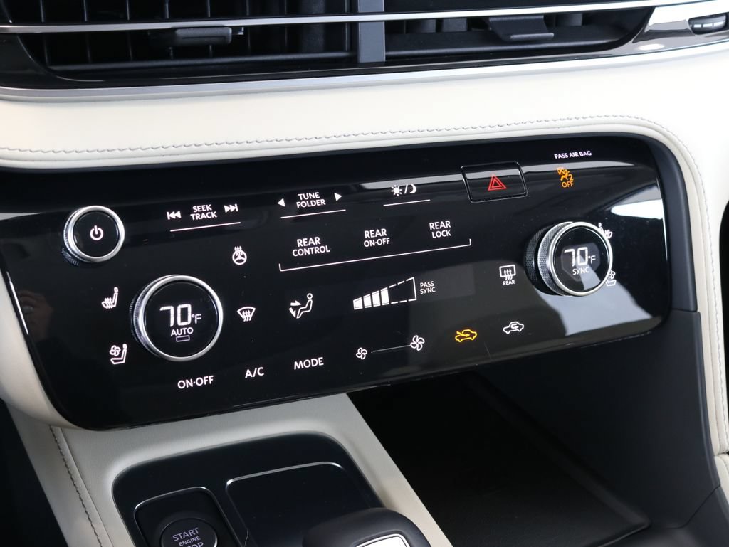 Certified 2023 INFINITI QX60 Luxe w/ Cargo Package AWD/4WD image 19
