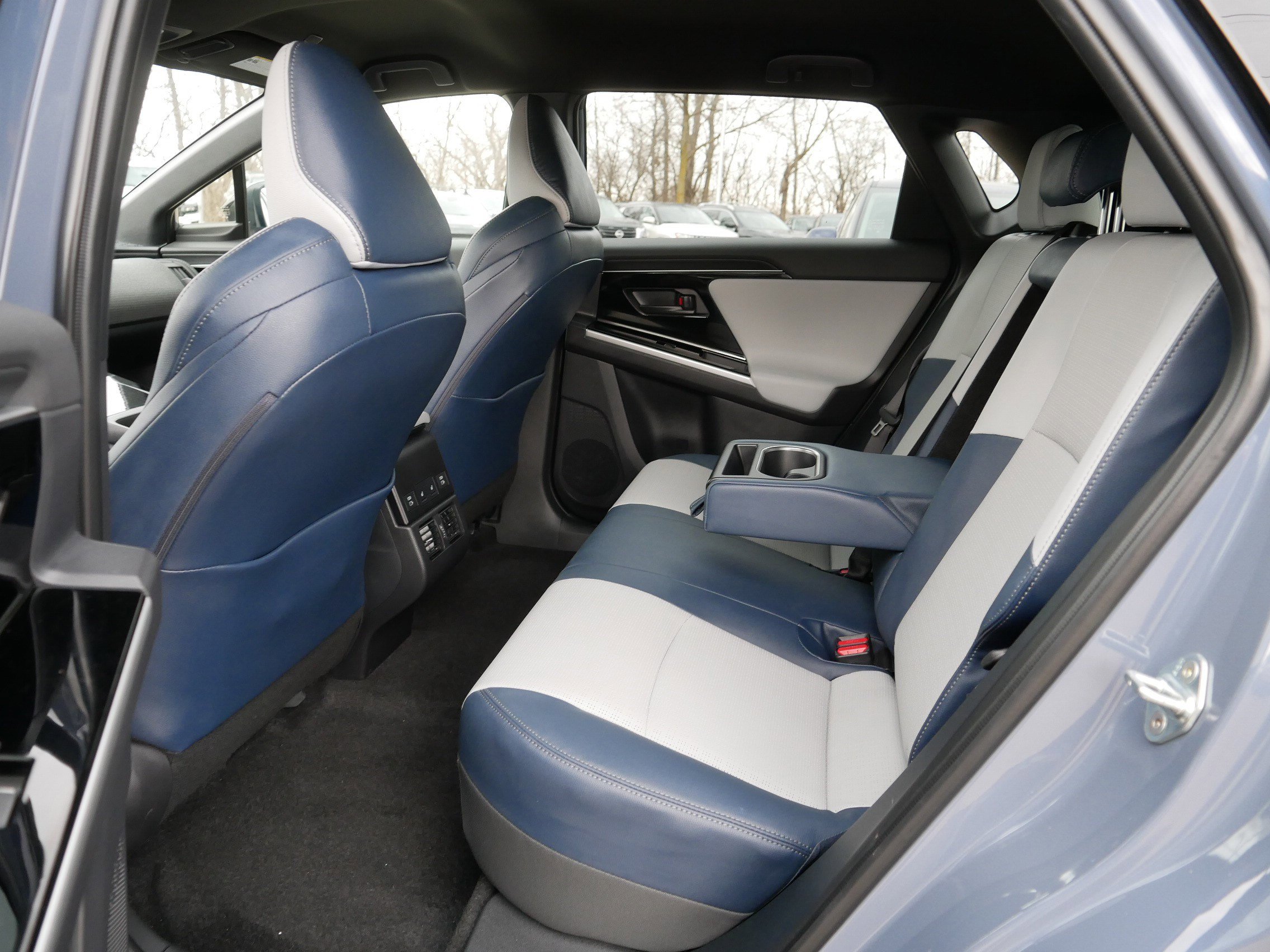 Used 2024 Subaru Solterra Limited image 35