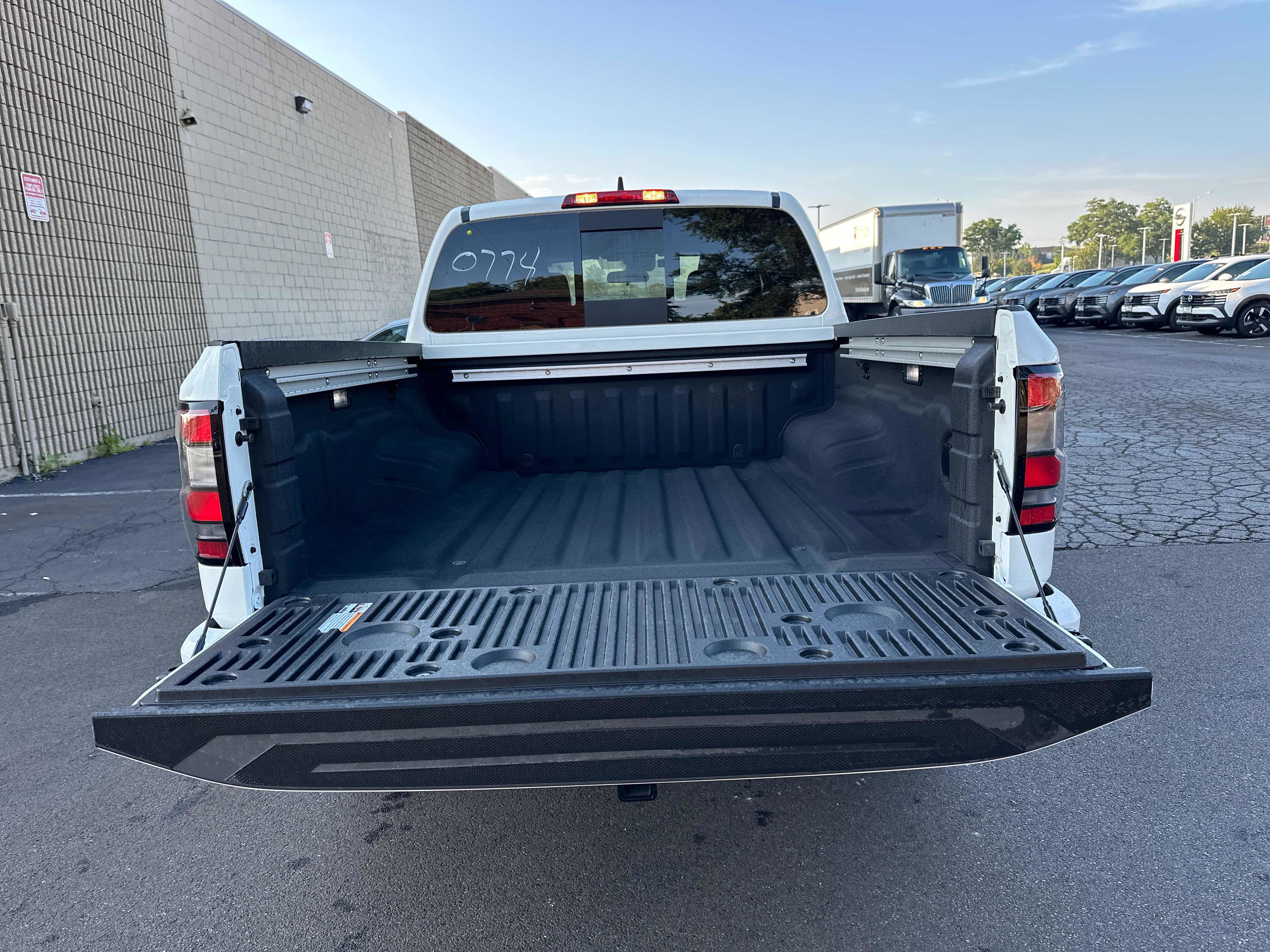 New 2026 Nissan Frontier SV w/ SV Convenience Package image 14