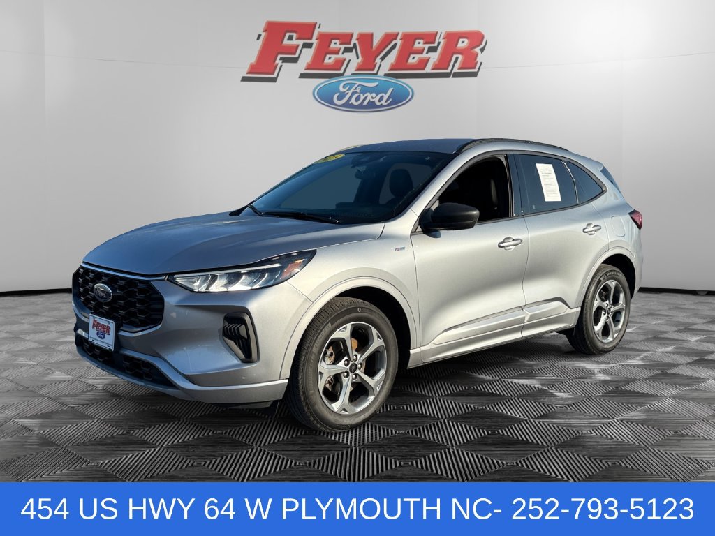 Used 2023 Ford Escape ST-Line w/ Tech Pack #1 AWD/4WD image 1