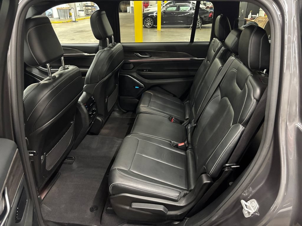 Used 2022 Jeep Grand Cherokee L Overland AWD/4WD image 14
