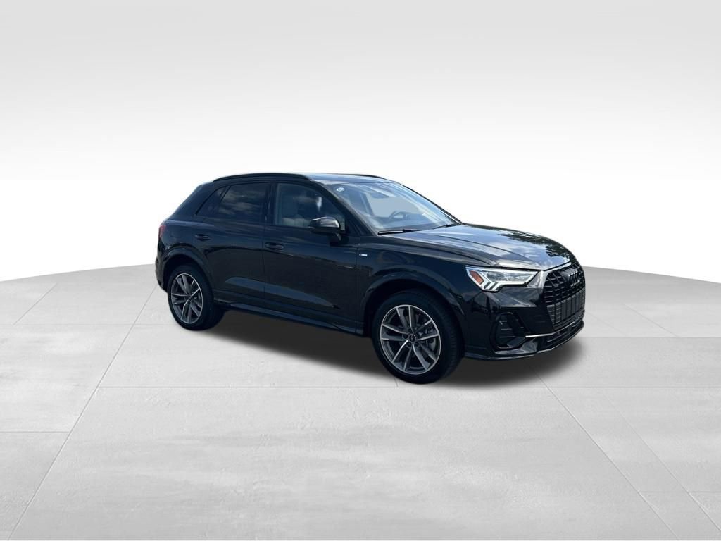 Used 2025 Audi Q3 2.0T Premium w/ Convenience Package image 8
