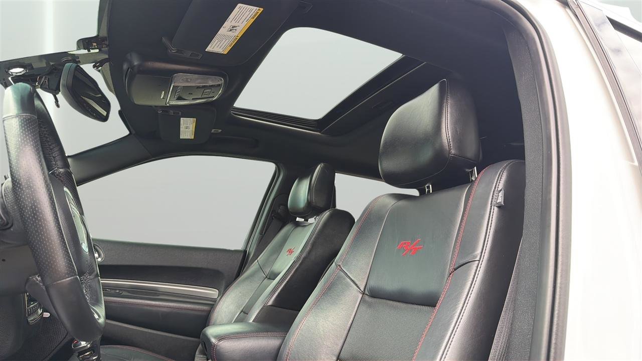 Used 2018 Dodge Durango R/T w/ Technology Group image 16