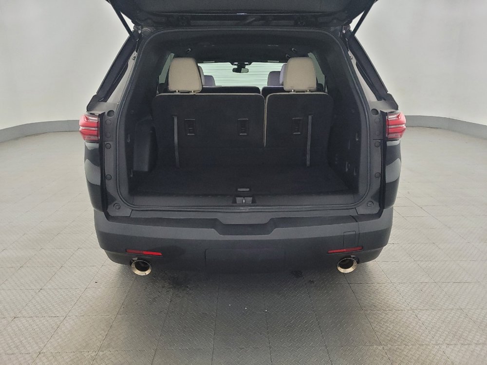 Used 2022 Chevrolet Traverse LS image 29