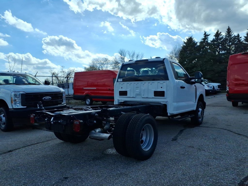 New 2026 Ford F350 XL AWD/4WD image 5
