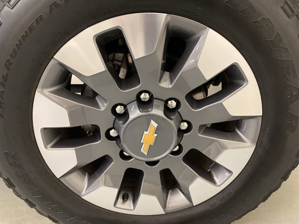 Used 2024 Chevrolet Silverado 2500 Custom w/ Custom Value Package image 23