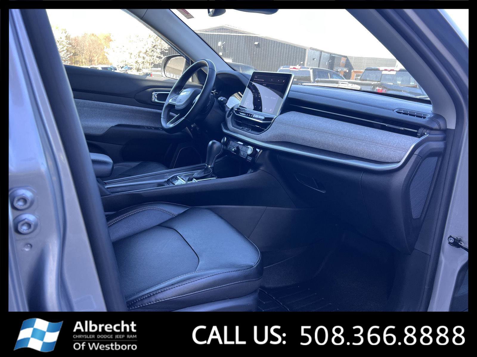Used 2022 Jeep Compass Latitude AWD/4WD image 18
