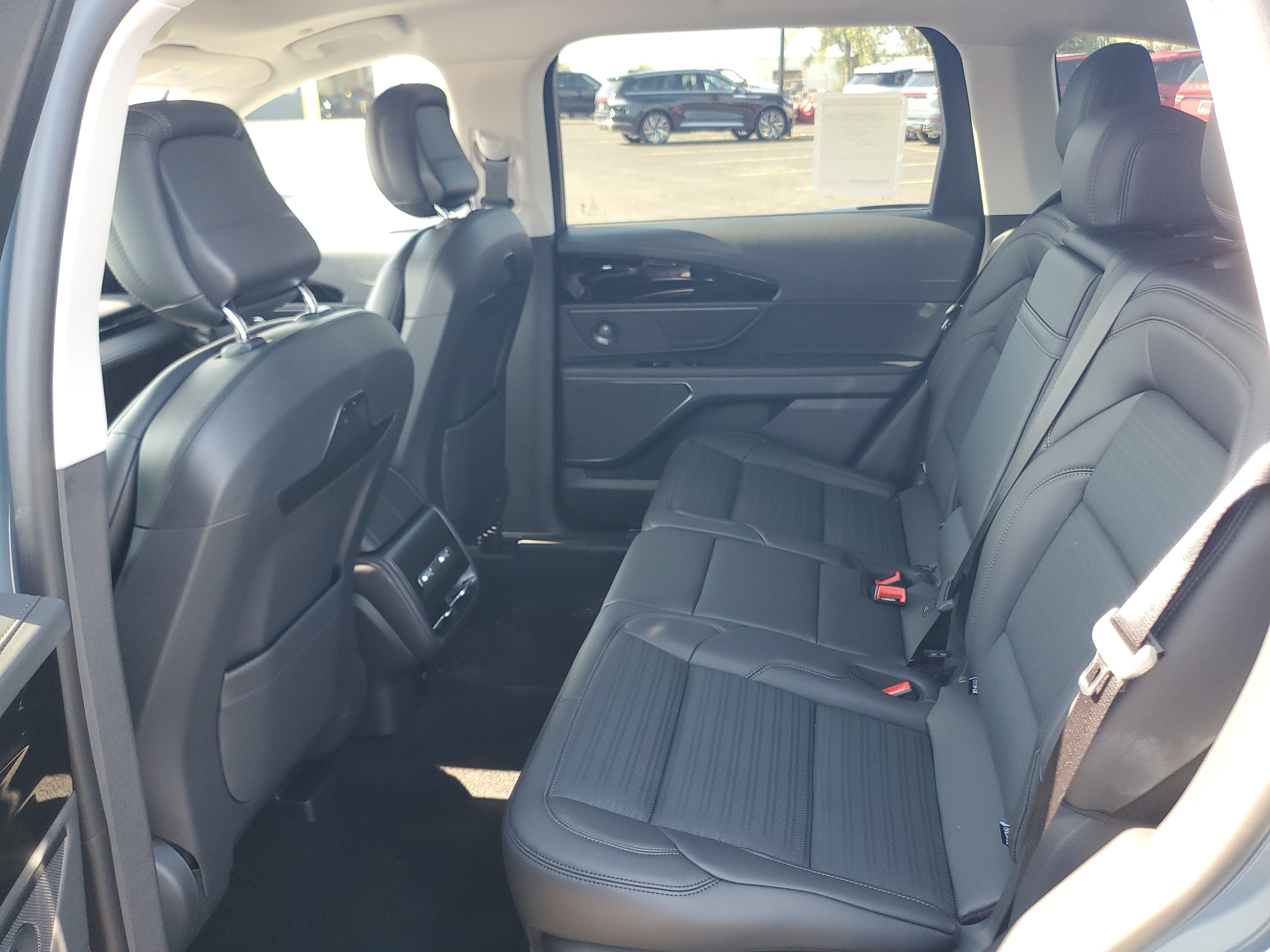 New 2026 Lincoln Nautilus Reserve w/ Jet Appearance Package AWD/4WD image 28