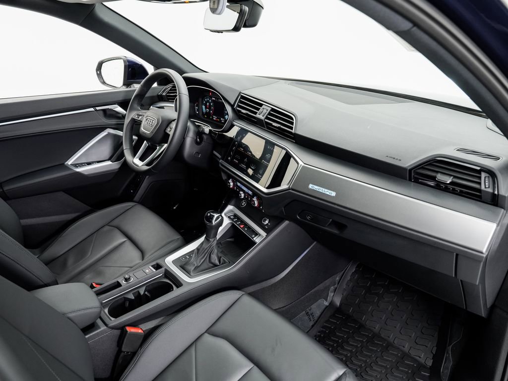 Certified 2025 Audi Q3 2.0T Premium Plus w/ Premium Plus Package image 20
