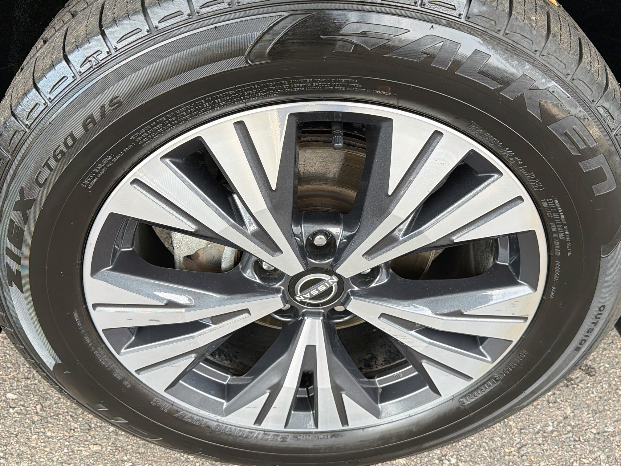 Used 2023 Nissan Rogue SV AWD/4WD image 11