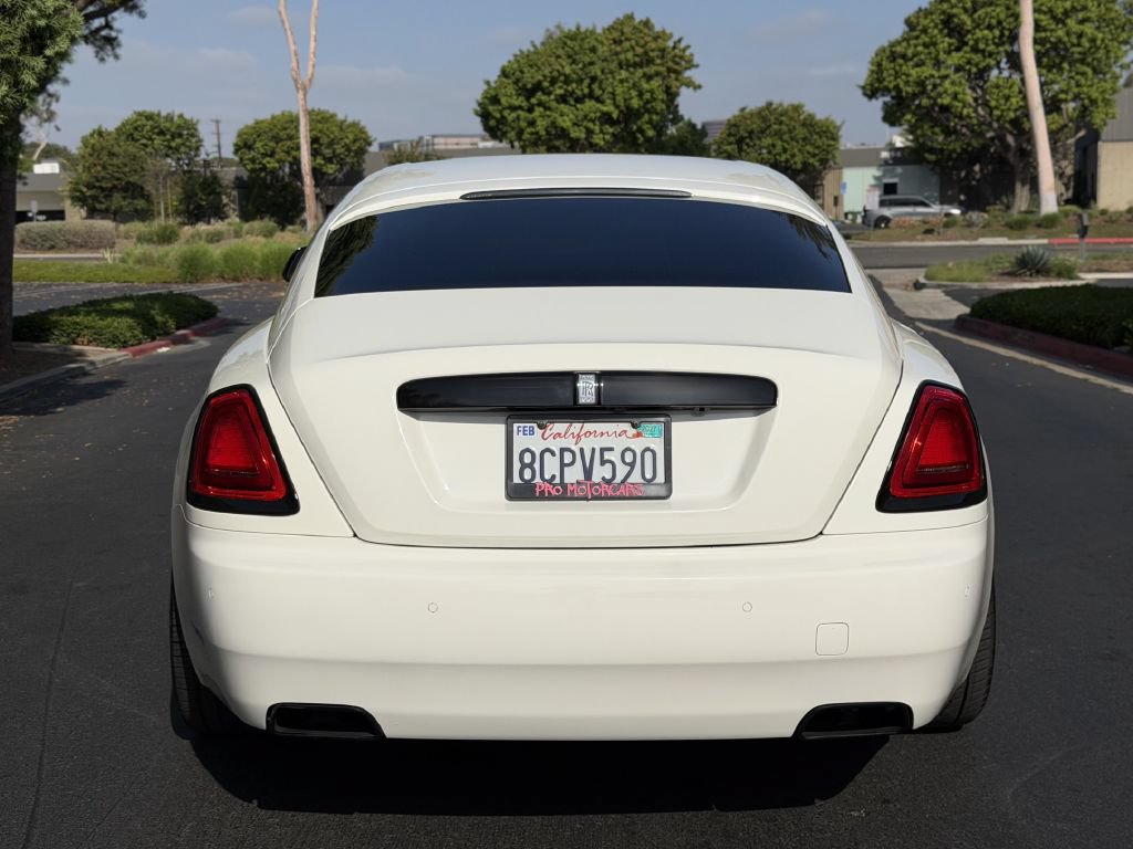 Used 2017 Rolls-Royce Wraith RWD image 9