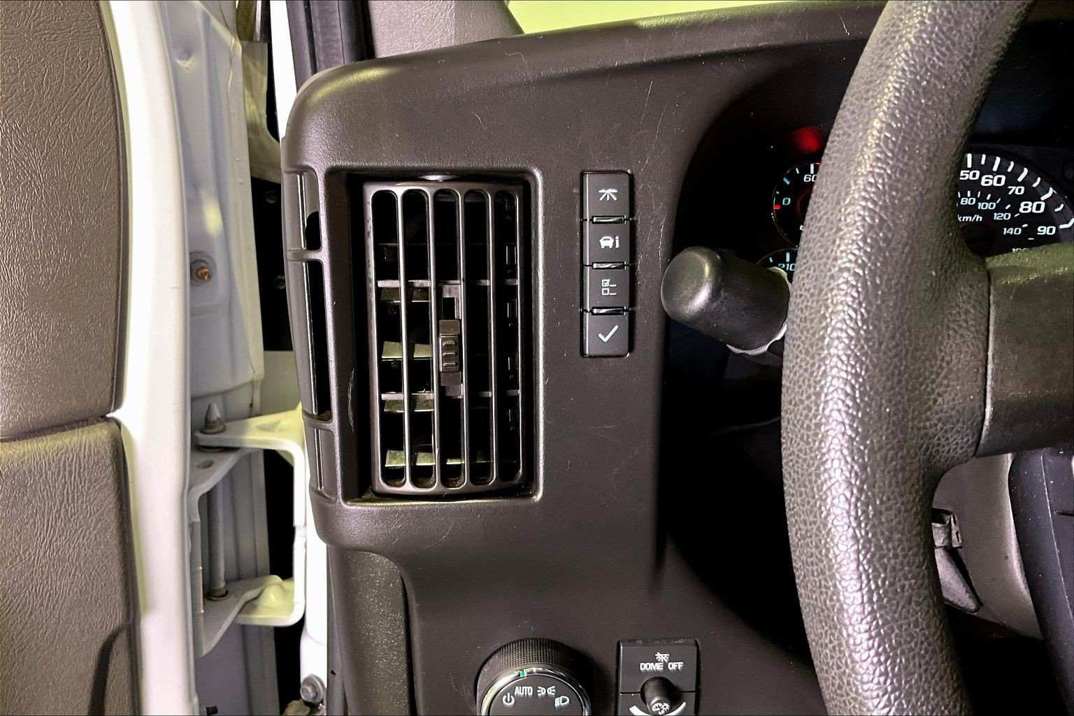 Used 2023 Chevrolet Express 3500 LS RWD image 17