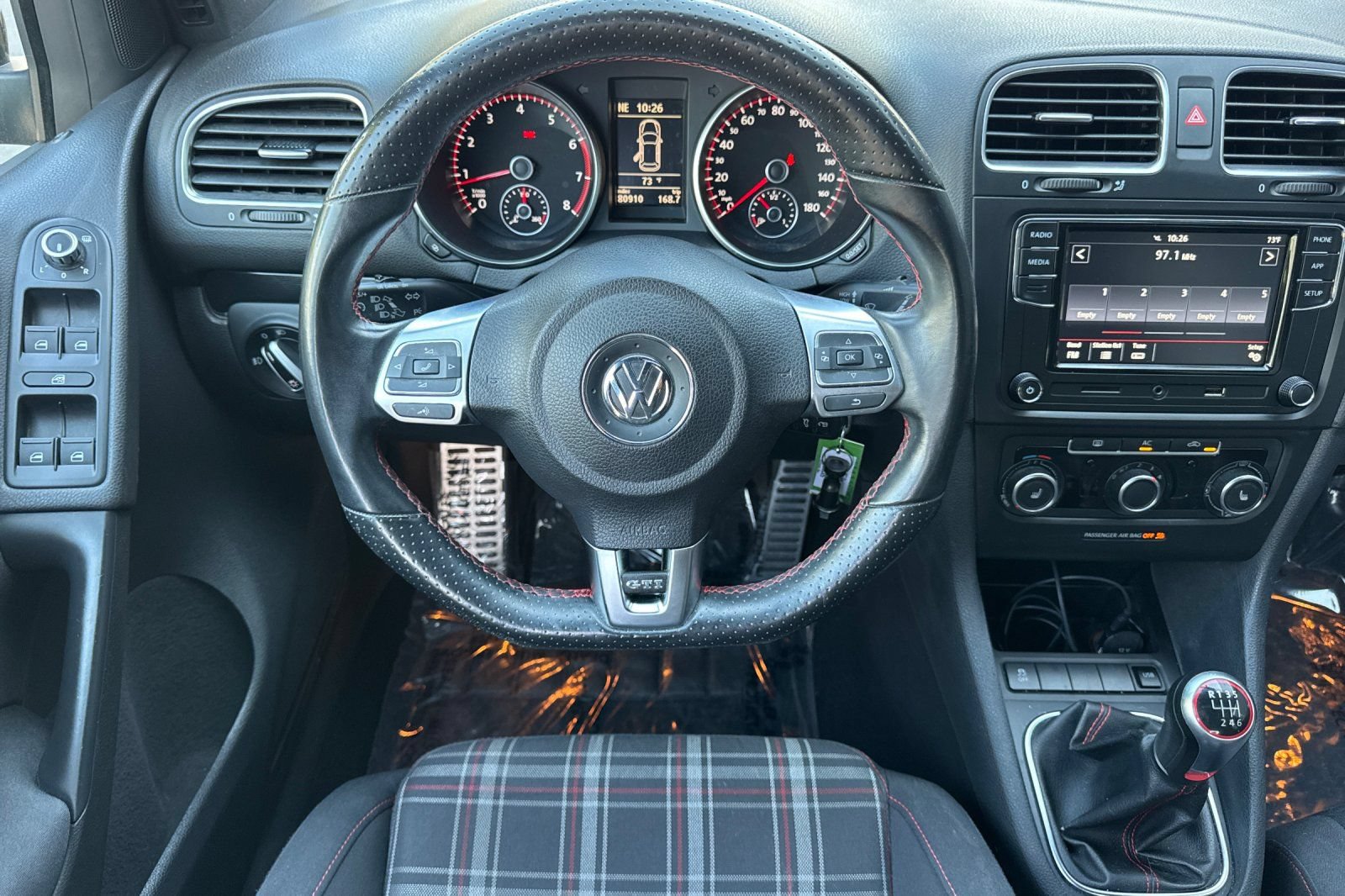 Used 2012 Volkswagen Golf 4-Door FWD image 15