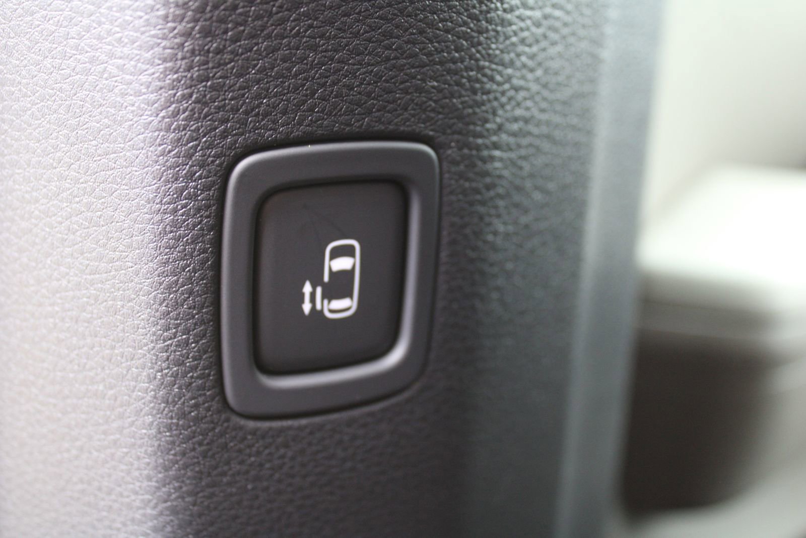 New 2026 Kia Carnival EX image 19