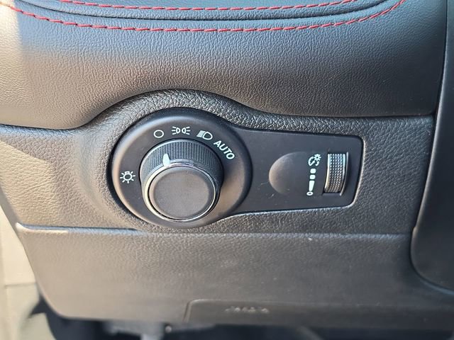 Used 2024 Dodge Durango GT image 40