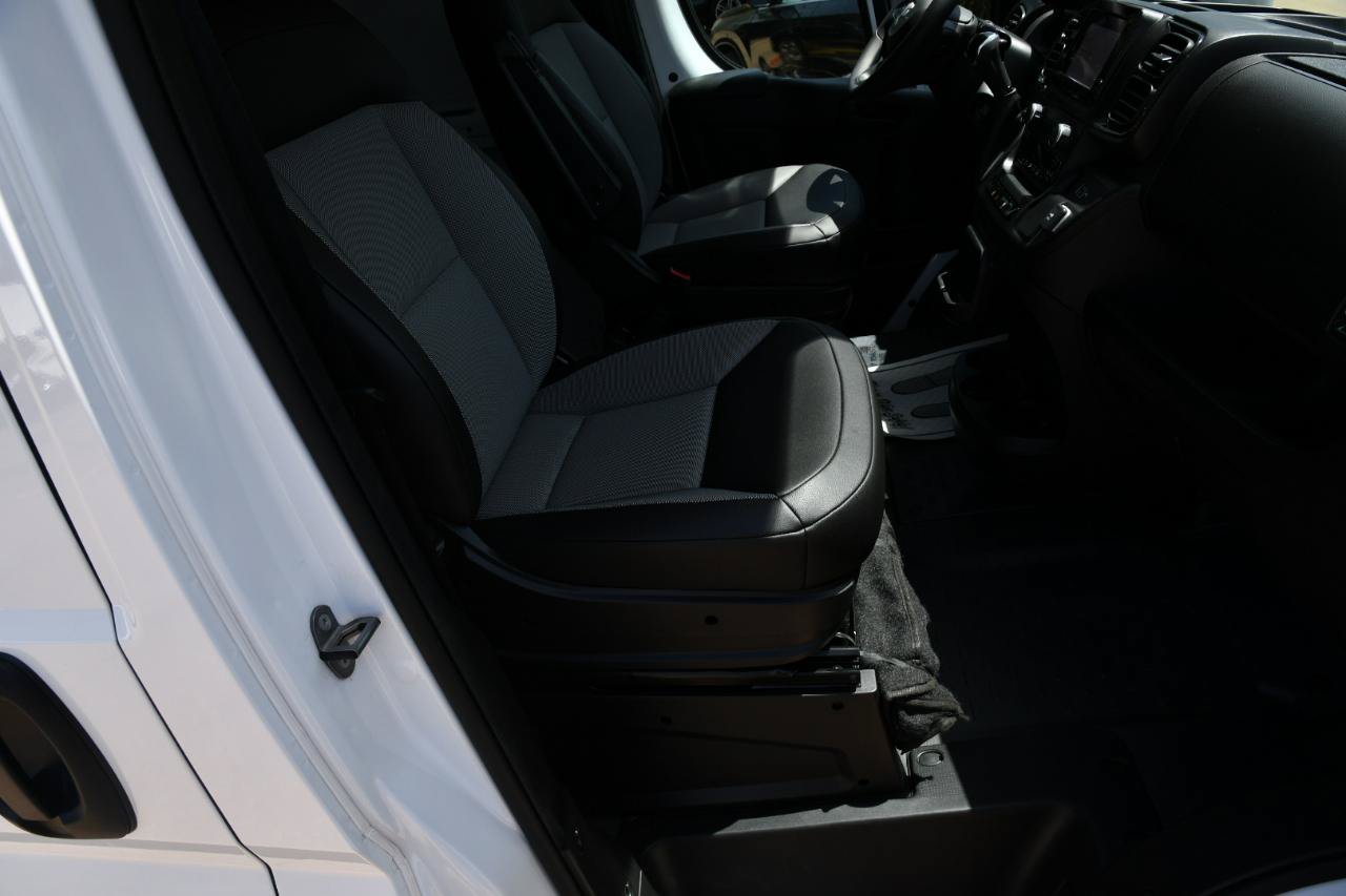 Used 2026 RAM ProMaster 2500 w/ Convenience Group FWD image 31