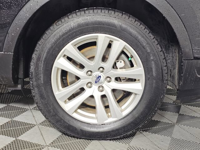 Used 2019 Ford Explorer XLT w/ Equipment Group 201A image 9