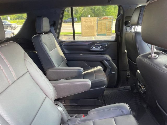 Used 2022 Chevrolet Tahoe RST w/ Luxury Package AWD/4WD image 10