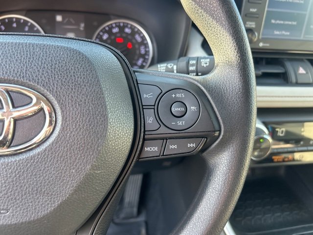 Used 2020 Toyota RAV4 XLE image 19