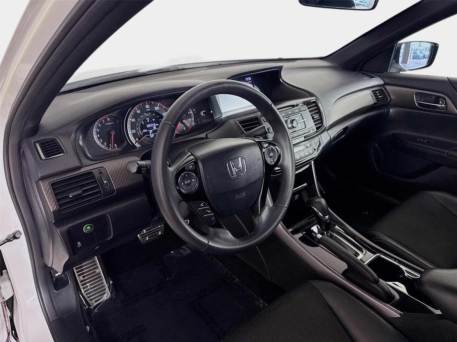 Used 2017 Honda Accord Sport image 10