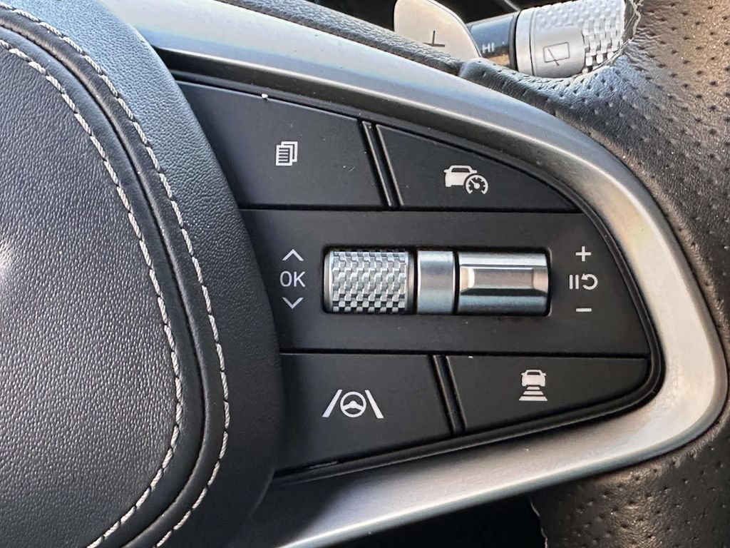 Used 2023 Genesis GV70 3.5T Sport w/ Sport Prestige Package AWD/4WD image 28