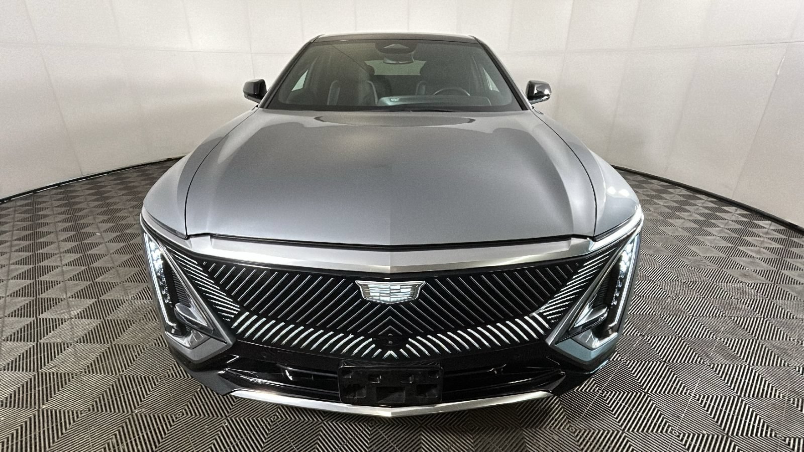 Used 2024 Cadillac Lyriq Tech w/ Driver Assist Package RWD image 8