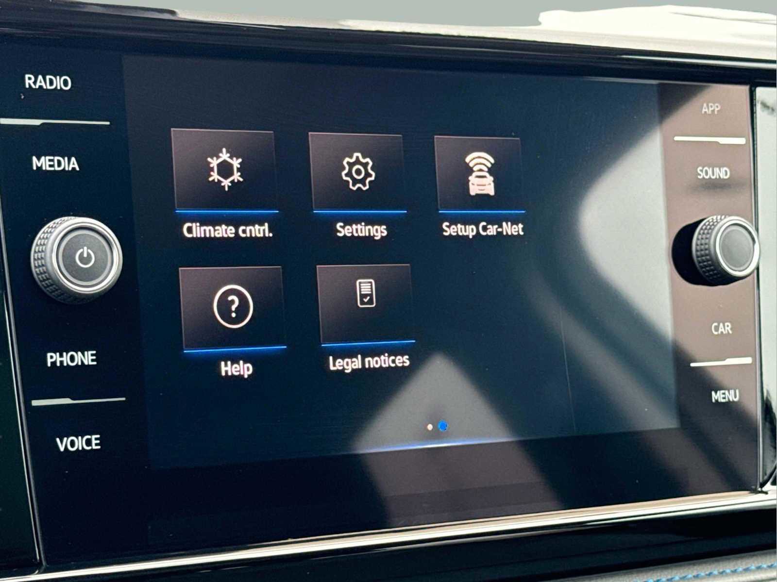 Certified 2024 Volkswagen Taos SE image 43