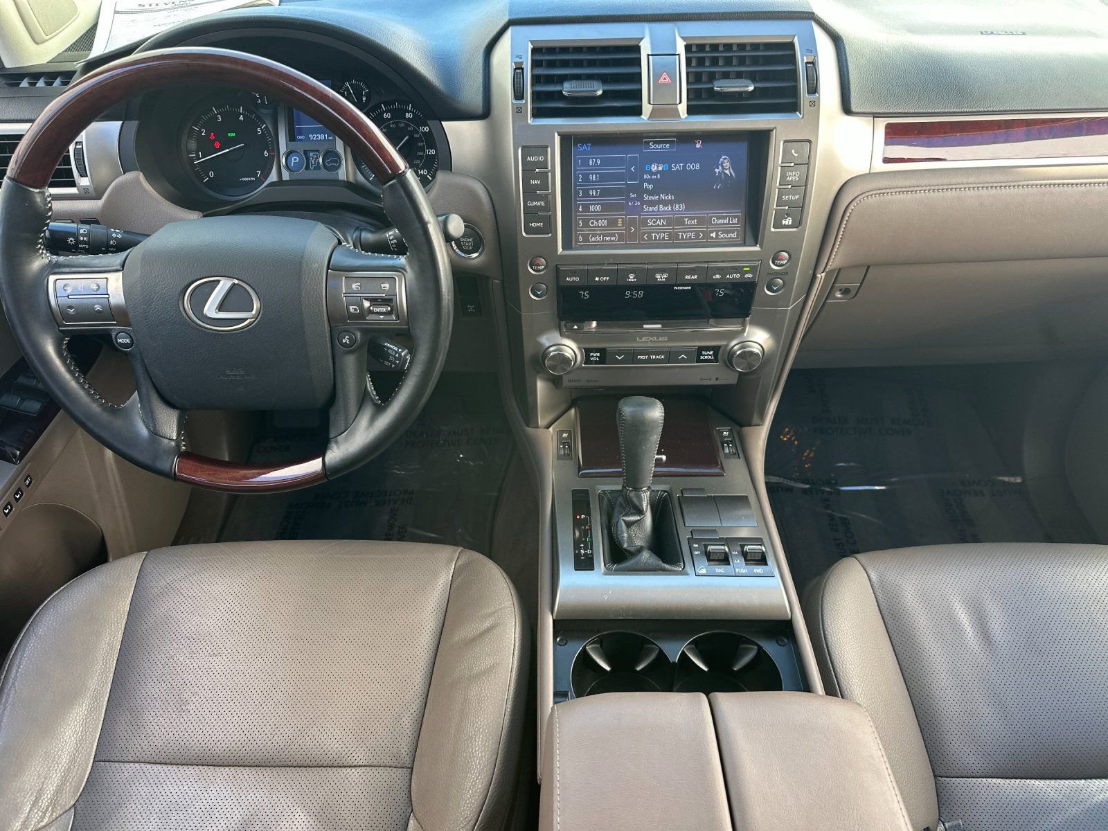 Used 2017 Lexus GX 460 Premium w/ Premium Package image 13