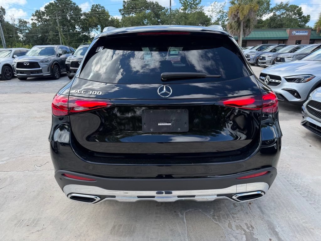 Certified 2026 Mercedes-Benz GLC 300 image 4
